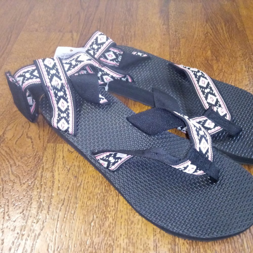 Black Sandals with Patterned Fabric Wrap